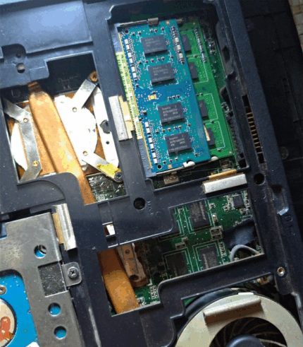 Nâng cấp RAM Laptop Samsung