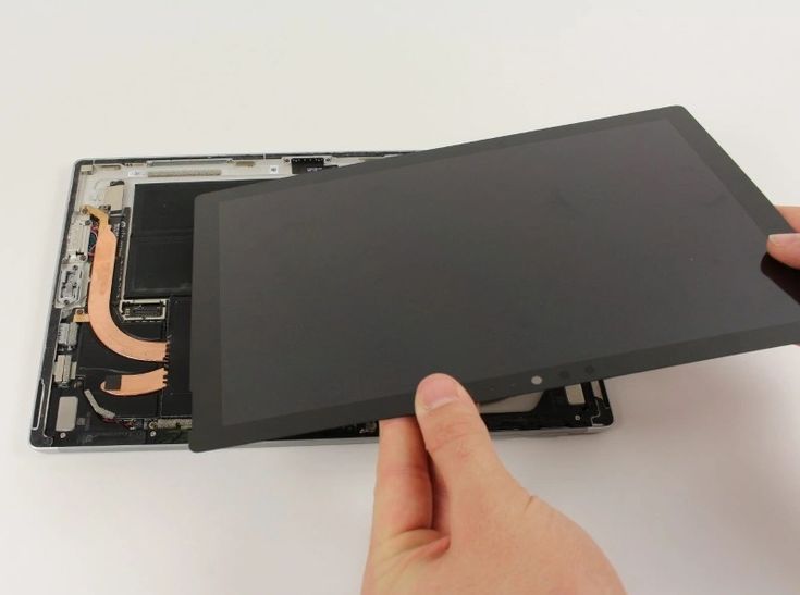 thay thế màn hình laptop surface lapstaion 1